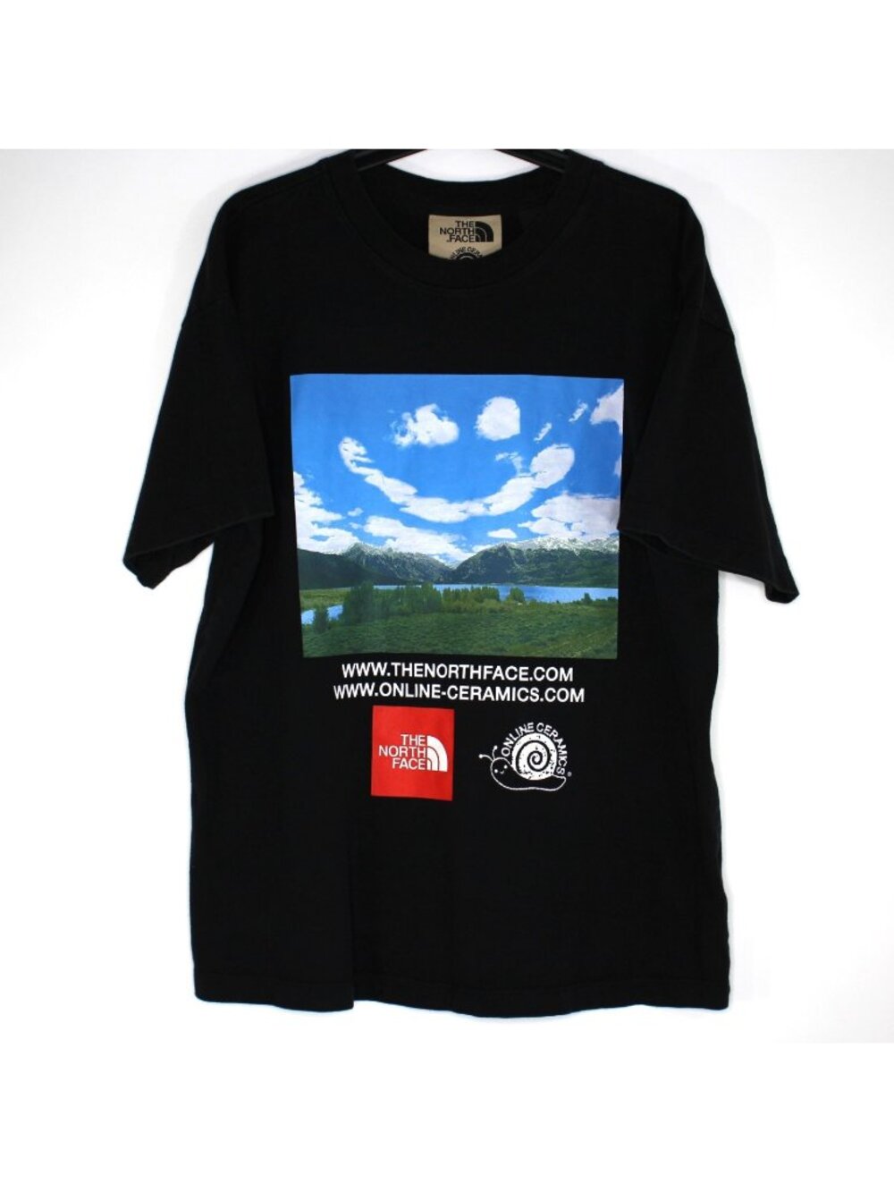 The North Face x Online Ceramics Mens Medium Cloud Smile T-Shirt NEW Q1138